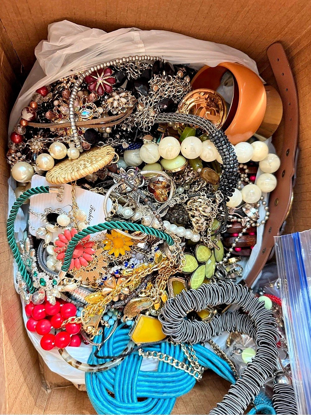 10 LB Statement Costume Jewelry Lot Mixed Fashion Jewelry Reseller Bulk Lot